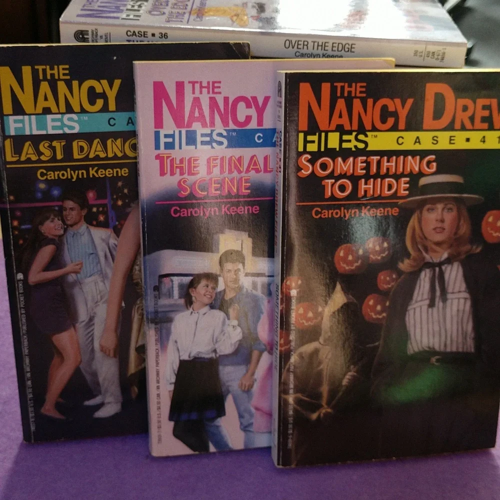 Lot of 17 Nancy Drew Files paperbacks - Picture 6 of 7